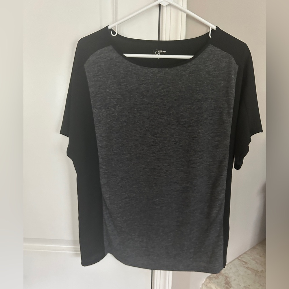 Ann Taylor Loft Women's Gray Black Short Sleeves Blouse Top Medium
